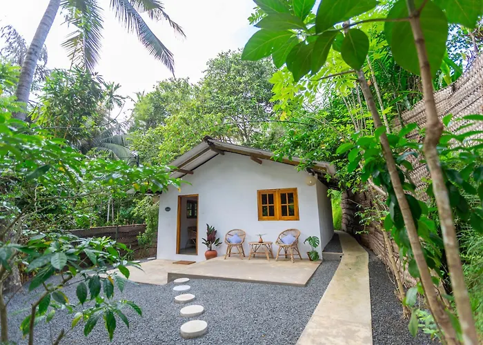 Coconut Cabin - Hiriketiya Beach